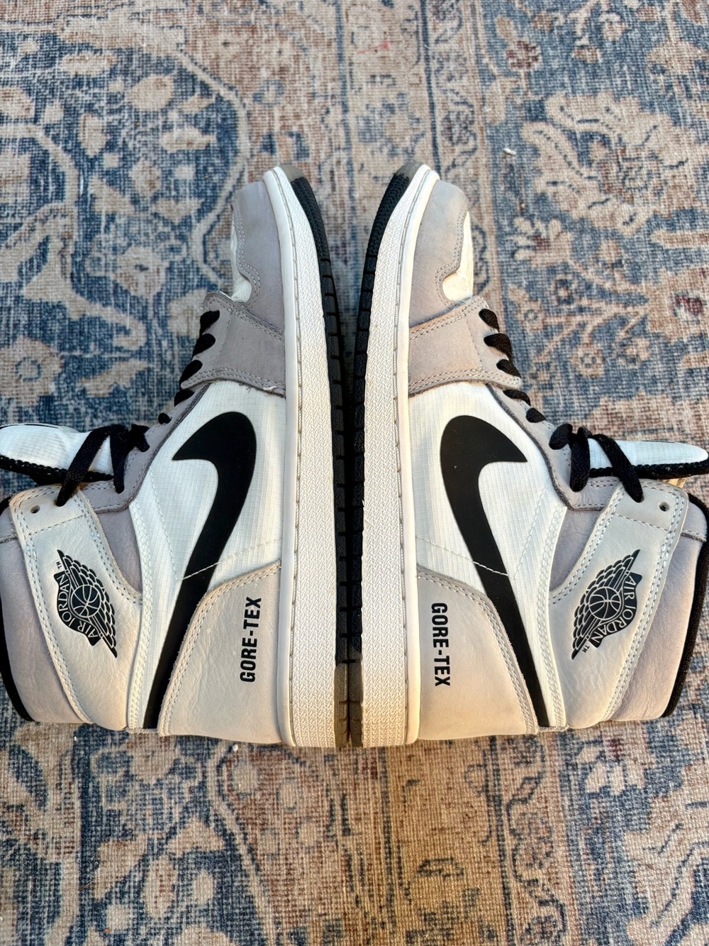 Air Jordan 1 High Element Gore-Tex 'Light Bone'